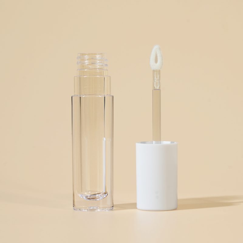 Minimalist Look, Maximum Impact